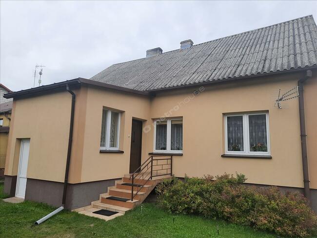 Do sprzedania dom we wsi Gruszka.