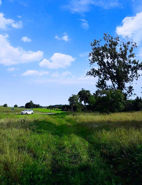 Sprzedam działkę rolno-budowlaną nad jeziorem o pow 2977 m2