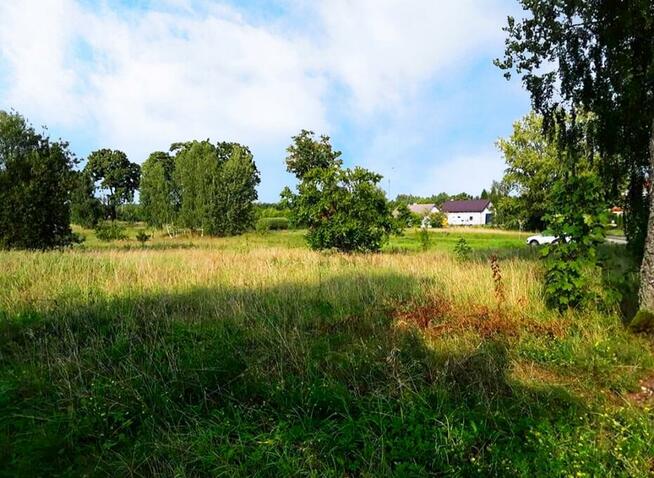 Sprzedam działkę rolno-budowlaną nad jeziorem o pow 2977 m2