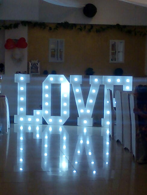 DJ Retro akustyk konferansjer na każdą okazję do zabawy!