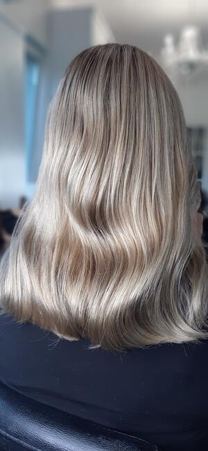 Fryzjer damski & Makijaż