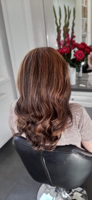 Fryzjer damski & Makijaż