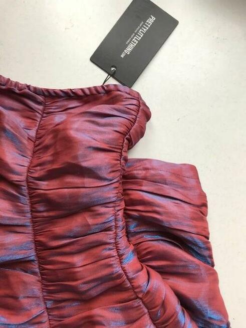 Imprezowa Sukienka PrettyLittleThing z metką