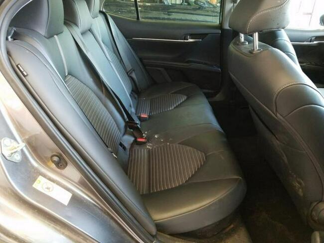 Toyota Camry 2019, 2.5L, po gradobiciu