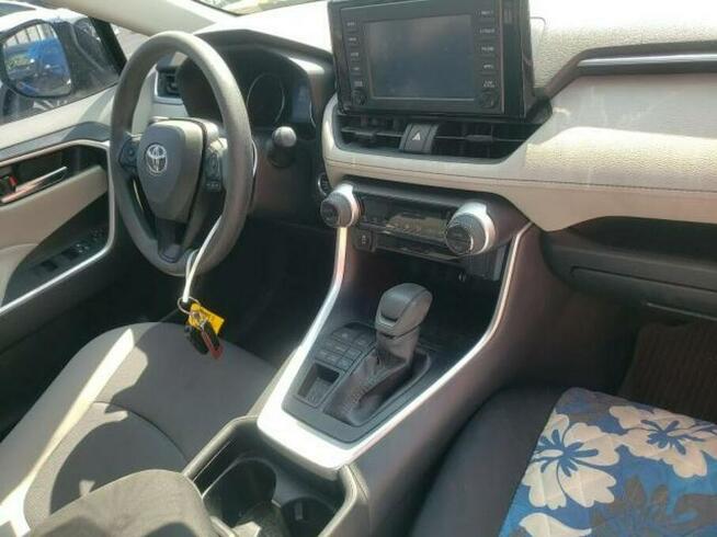 Toyota RAV-4 2019, 2.5L, 4x4, po gradobiciu