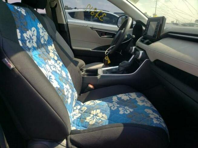 Toyota RAV-4 2019, 2.5L, 4x4, po gradobiciu