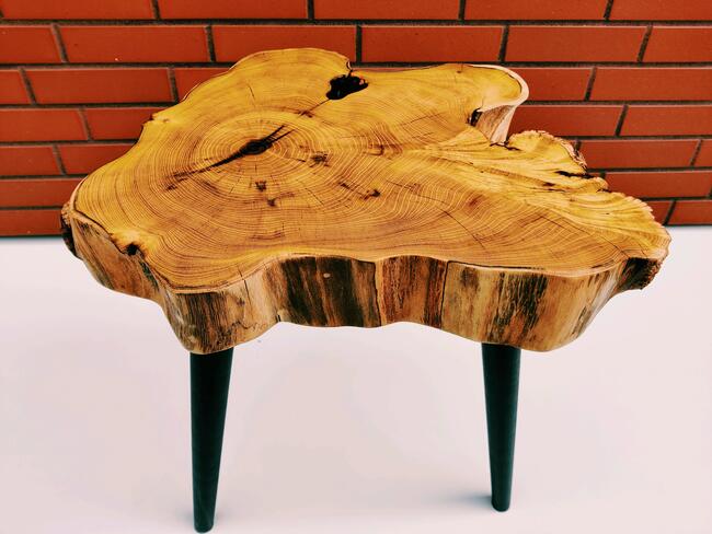 Stolik kawowy drewniany, plaster drewna, loft, żywica