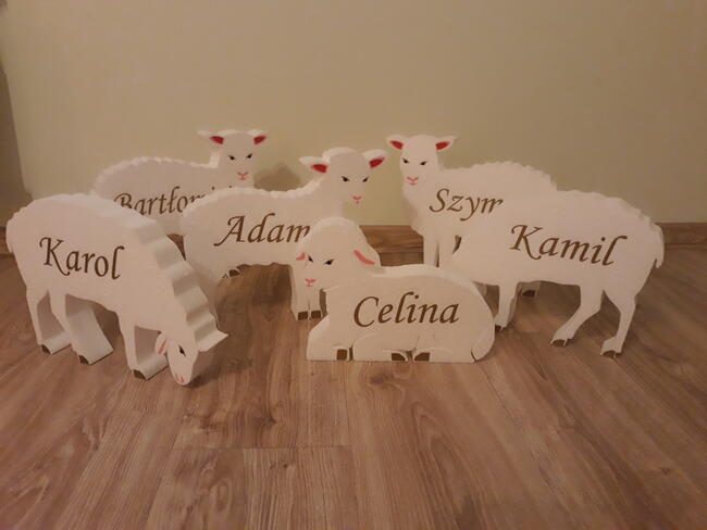 Owieczka z imieniem dziecka dekoracja Pierwsza Komunia
