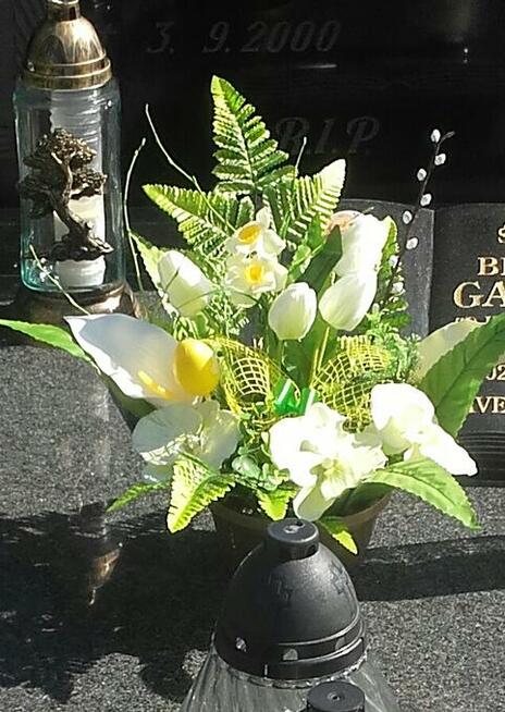 KWIATY Z DORĘCZENIEM - Kwiaciarnia Pod Muflonami WAŁBRZYCH