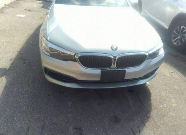 BMW 530 2019, 2.0L, 4x4, od ubezpieczalni