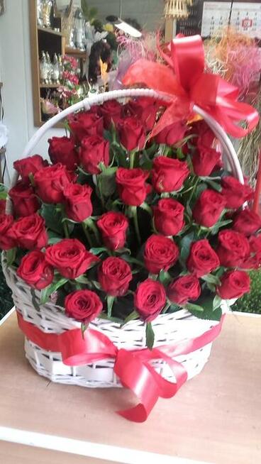 KWIATY Z DORĘCZENIEM - Kwiaciarnia Pod Muflonami WAŁBRZYCH