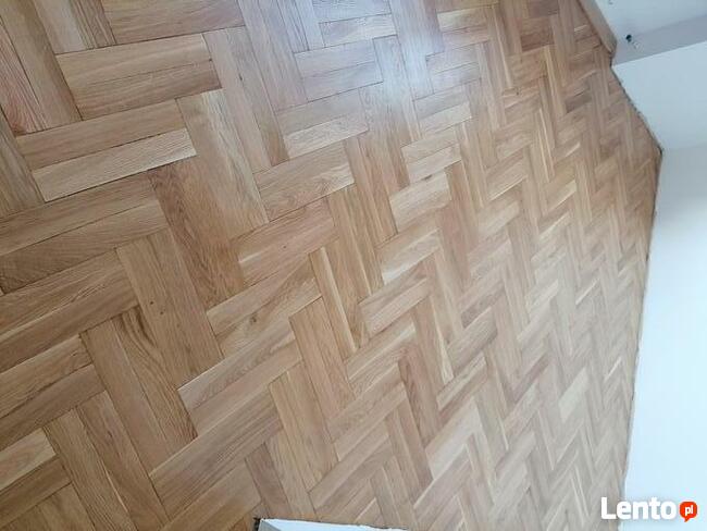 Cyklinowanie renowacja podłogi parkietu schodów