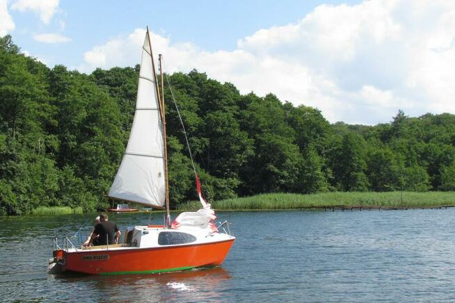 Łódka kabinowa żaglówka PLUTEK – WERKERUS 501