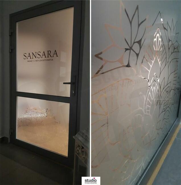 Oklejanie witryn, okien, folią szronioną, mleczną, przeciwsł