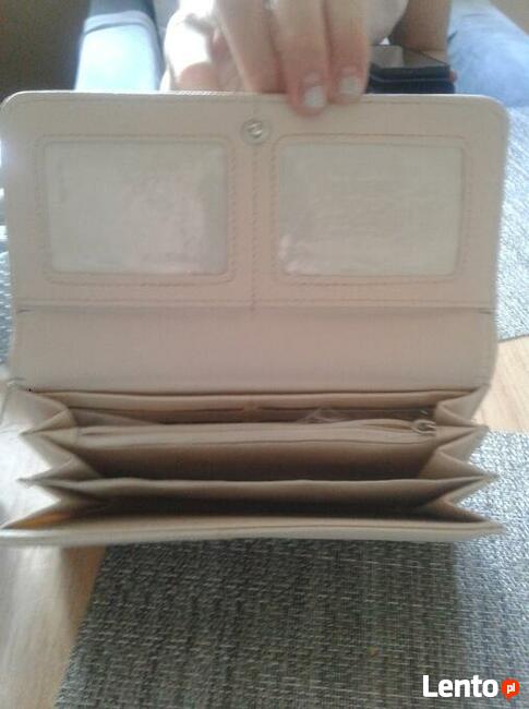 Damski Portfel Kremowy Polecam