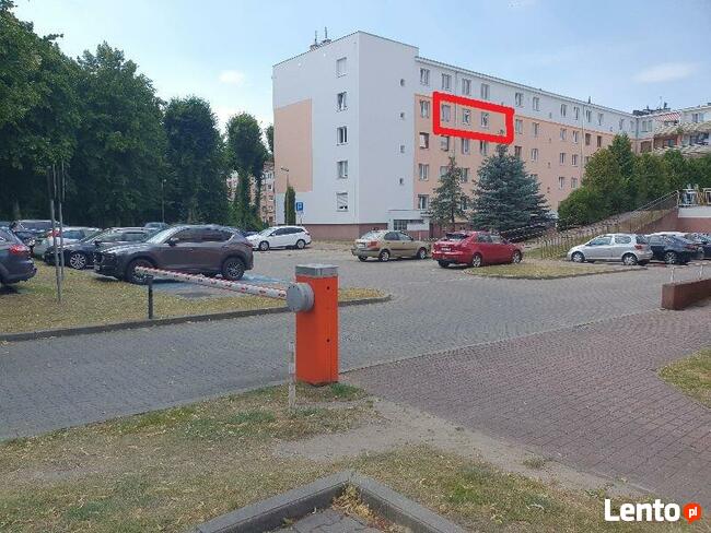 Tytanik ul.Sportowa3m 65m2 parking piwnica .
