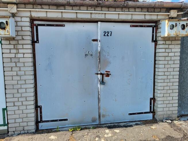 Garaż na Mokotowie z ochroną i monitoringiem