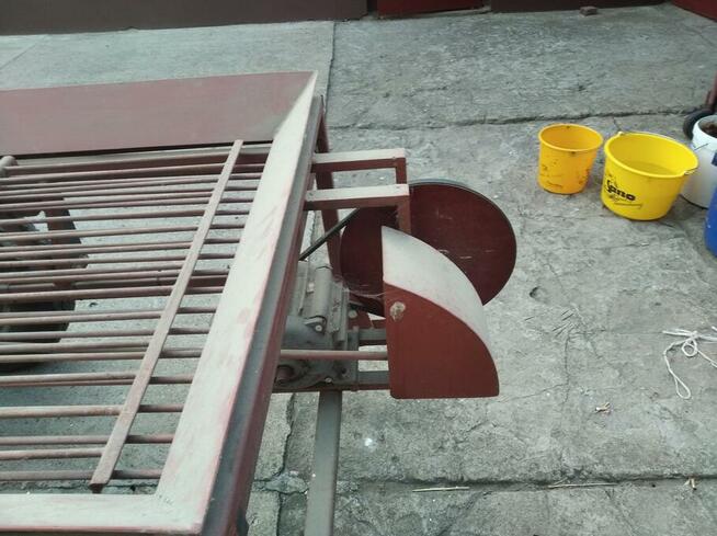 Maszyna do obcinania i sortowania cebuli