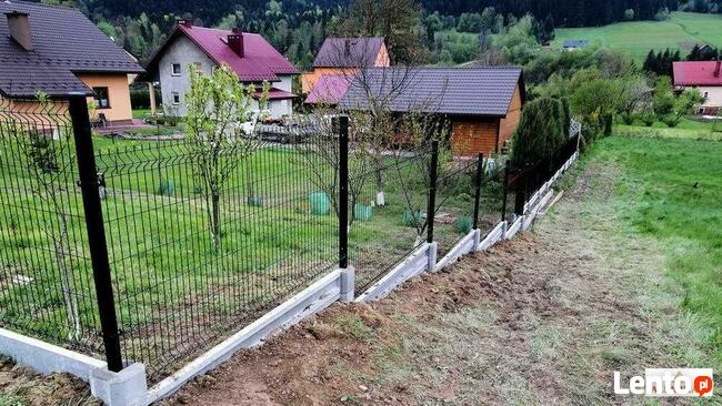 Tanie ogrodzenia panelowe wraz z montażem Alfabram Nowy Sącz