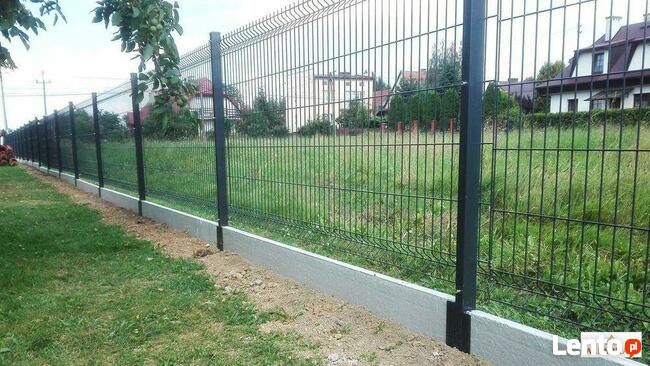 Tanie ogrodzenia panelowe wraz z montażem Alfabram Nowy Sącz