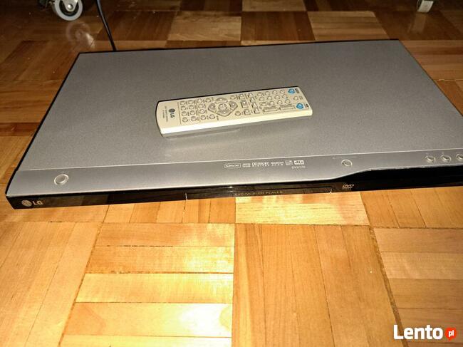 Telewizor kineskopowy 29 LG ze stolikiem i DVD LG