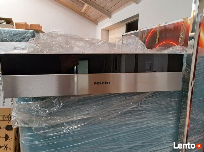 Miele-Szuflada do podgrzewania naczyń i potraw (ESW 6114)