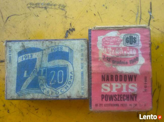 Stare pudełko z zapałkami, 10 zł.