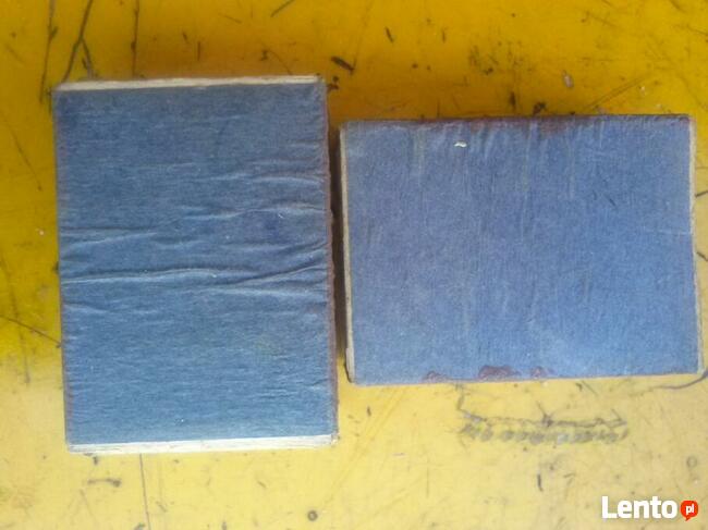 Stare pudełko z zapałkami, 10 zł.