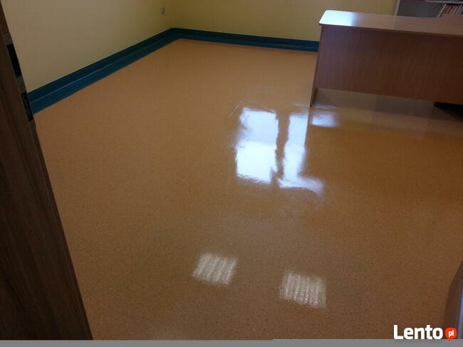 Sprzątanie czyszczenie budynków mieszkań domów Mrągowo