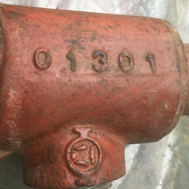 Odsprzedam 2 nawiertki samonawiercające do przyłączy wody