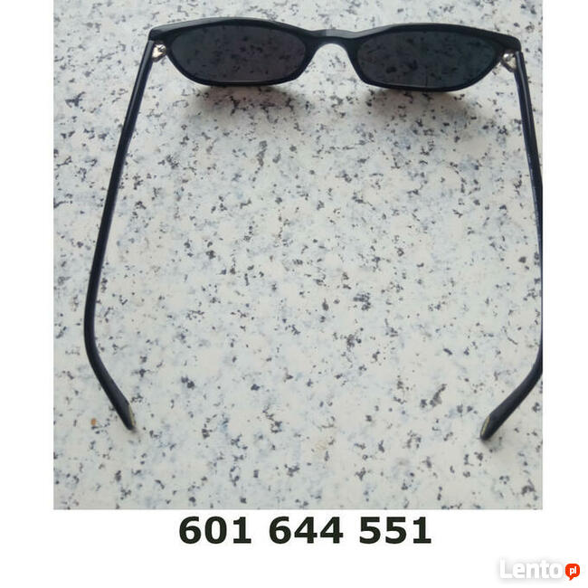 Firmowe okulary przeciwsłoneczne włoskiej firmy.