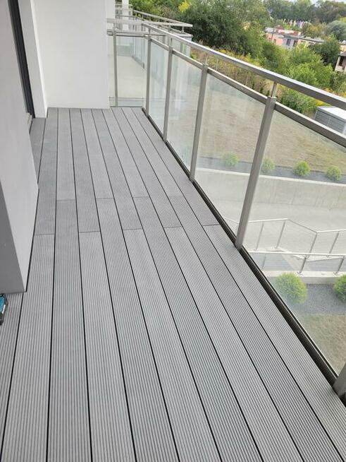 Montaż paneli podłogowych oraz tarasów z deski kompozytowej