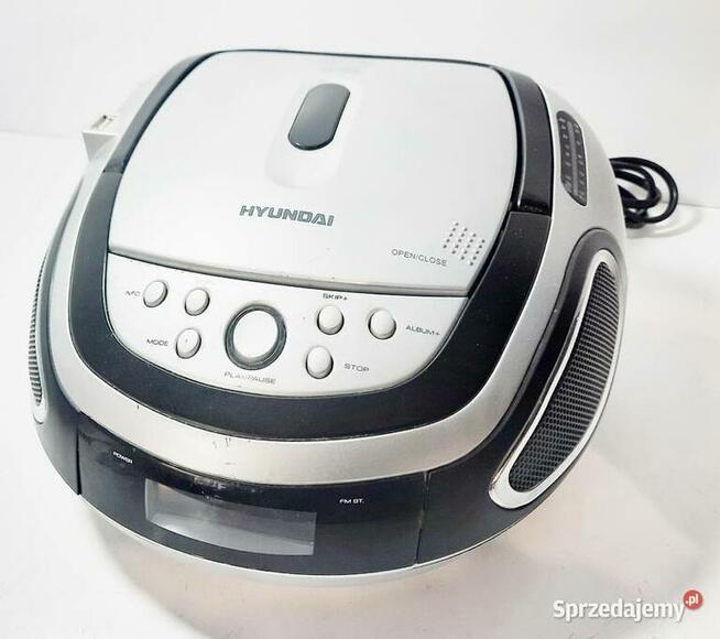 BOOMBOX RADIO FM HYUNDAI TRC512AU3 ( REF: 220801013 )