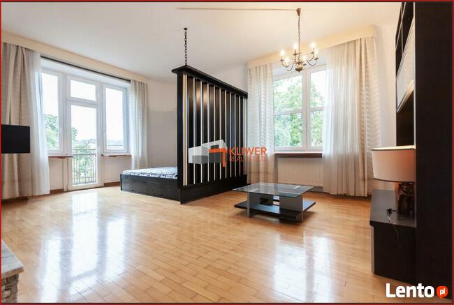 I am renting a 3-room apartment in Mokotów. Mieszkanie 3 pok