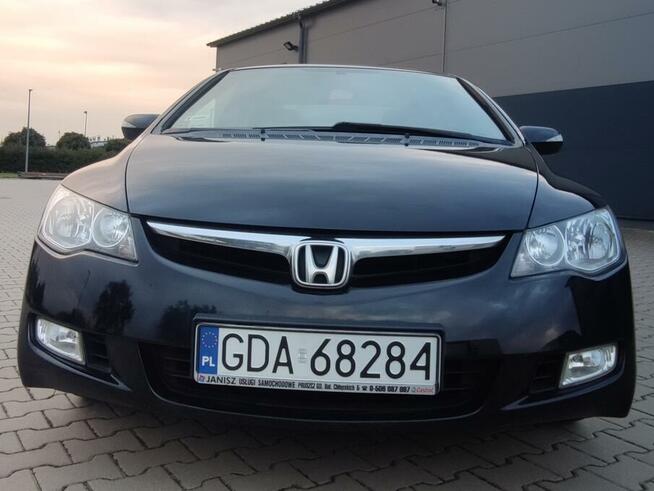 Honda Civic 1.8 2007 Executive Benzyna