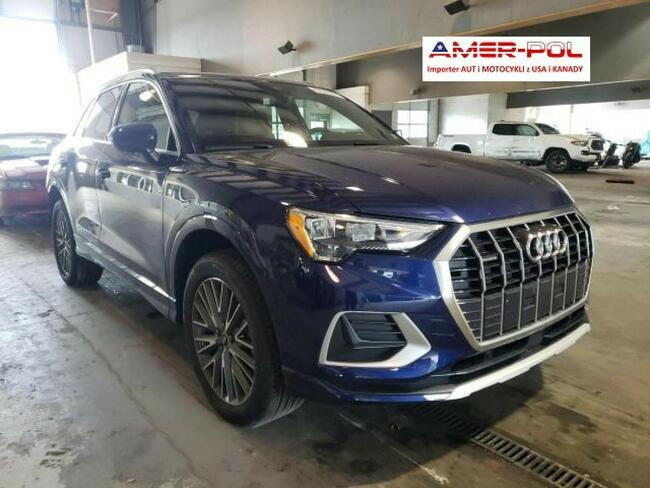 Audi Q3 2022, 2.0L, 4x4, od ubezpieczalni