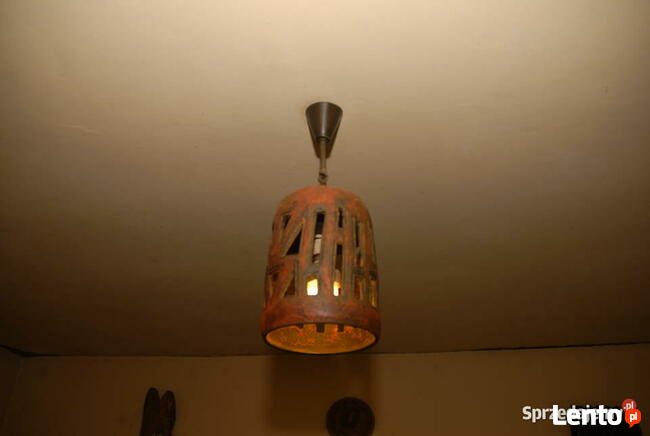 Lampa sufitowa - zabytkowa wykonana z wypalanej kamionki