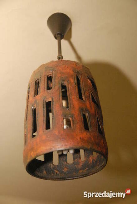 Lampa sufitowa - zabytkowa wykonana z wypalanej kamionki
