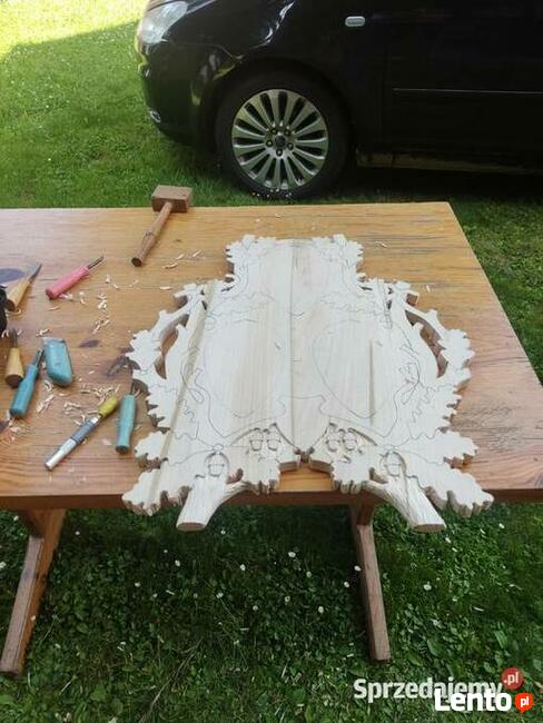 Piękna deska na trzy poroża, Trofea - rzeźbiona ręcznie.