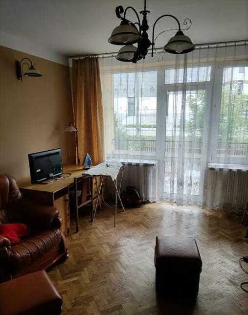 SENIOR SZUKA EMERYTA... WOLNY OSOBNY POKÓJ OD ZARAZ