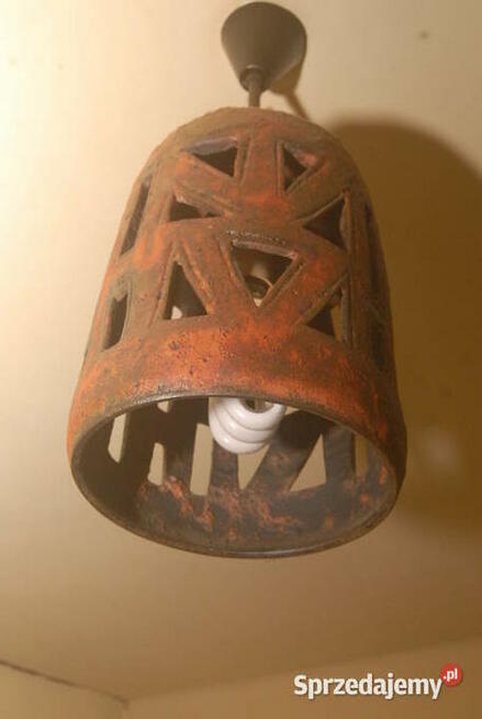 Lampa sufitowa - zabytkowa wykonana z wypalanej kamionki