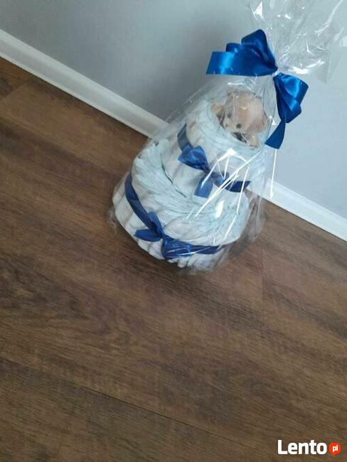 Tort z pieluch pampers z pampersow prezent chrzest pieluszki