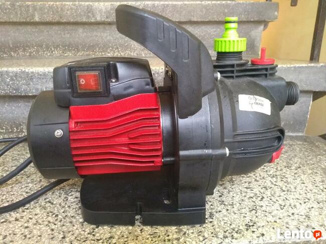 Sprzedam pompę wody zewnętrzną.