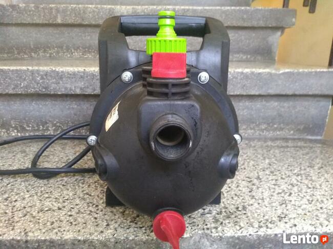 Sprzedam pompę wody zewnętrzną.