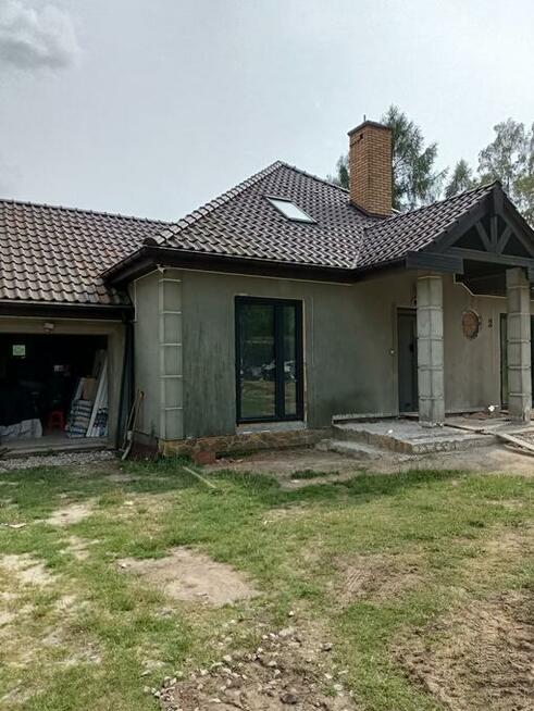 Wykonczenia poszukuje pracy