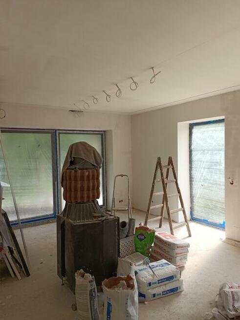 Wykonczenia poszukuje pracy