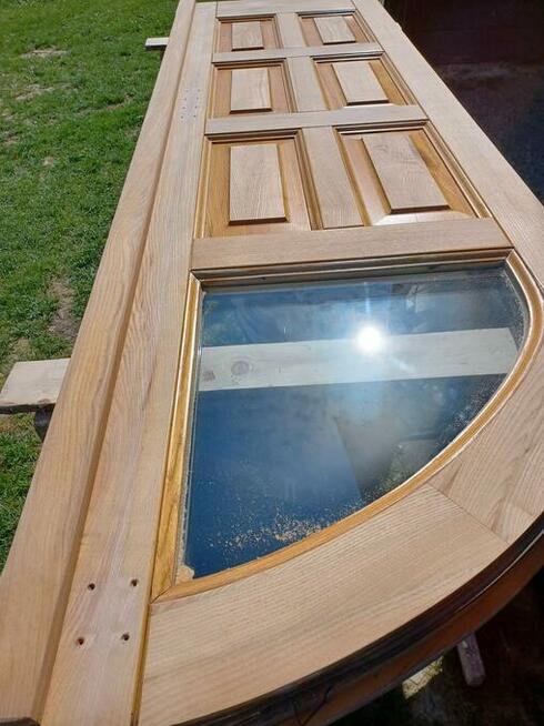 Odnawianie starych drzwi i okien