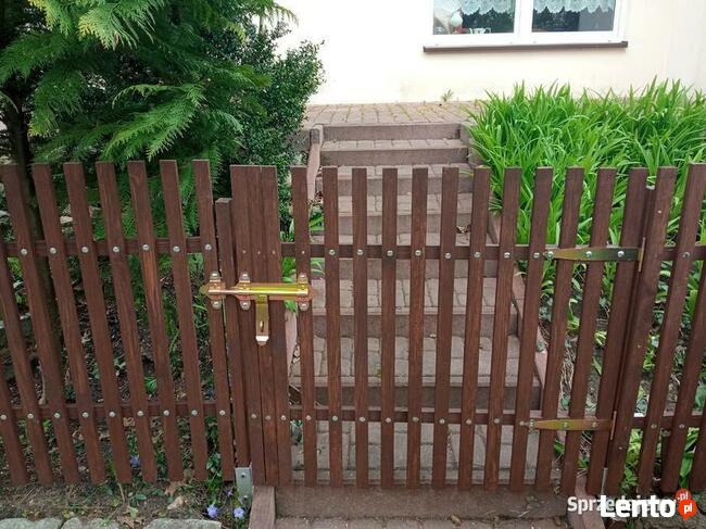 Prosty Płot sztachetowy