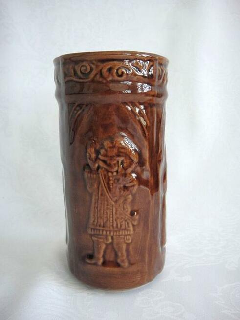 Kufel ceramiczny masywny zdobiony z lat 70-tych