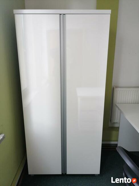 sprzedam komplet nowych mebli biurowych